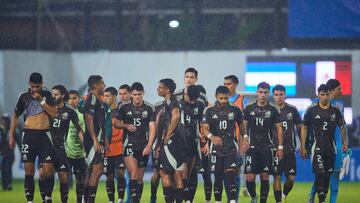 Alexis Vega and Players of Mexico during the Quarterfinals first leg match between Honduras and Mexican National Team (Mexico) as part of the Concacaf Nations League 2024-2025 at Francisco Morazan Stadium on November 15, 2024 in San Pedro Sula, Honduras.