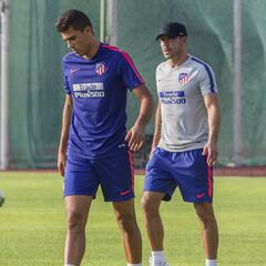 Atlético suffering with the heat and humidity in Singapore