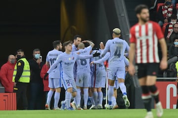 Ferrán Torres empató el partido para el Barcelona. 1-1.