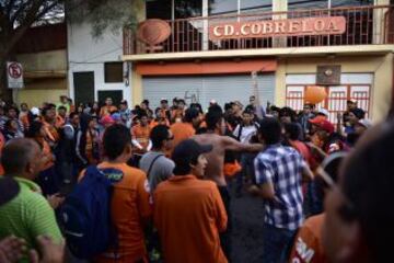 Los hinchas de Cobreloa fueron a protestar a la sede del club tras el castigo por el 'Caso Hisis' y el descenso a Primera B.