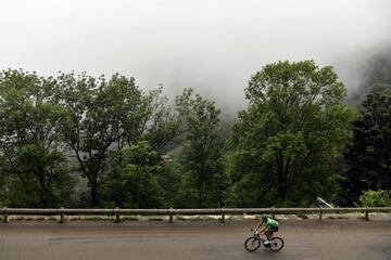 Marcel Kittel, llevando el maillot verde del mejor velocista, encabezando una escapada.