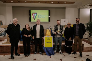 Javier Ontiveros recibe el XXIII Trofeo Camaleón