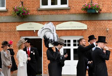 Los looks m¨¢s extravagantes en la vuelta de Ascot