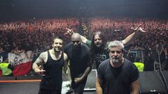 Llevan 40 años y tendrán su despedida en Chile en el Metal Fest: “los chilenos tenían la costumbre de tirar escupos..”