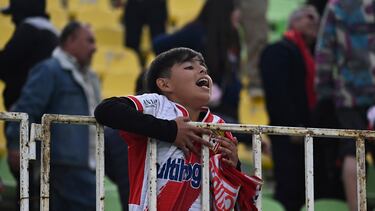 El fútbol se juega con rivales