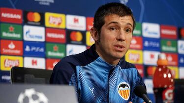 Valencia's Spanish coach Albert Celades holds a press on the eve of the UEFA Champions League football match against Ajax on December 9, 2019, in Amsterdam. (Photo by Olaf KRAAK / ANP / AFP) / Netherlands OUT