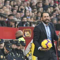 Machín: "Seguramente haya muchas variaciones en el once"