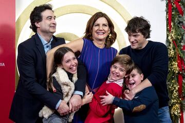 Como el buen turr¨®n, o tal y como ocurre en la mayor¨ªa de familias, MasterChef Junior regresa a TVE por Navidad. Este lunes 23 de diciembre da comienzo el reality show de los peque?os cocineros que, de seguro, tendr¨¢ una buena acogida entre los espectadores durante estas navidades. El primer programa se emitir¨¢ este lunes a partir de las 22:05 horas de la noche en La 1 de TVE. Pero antes, conocemos a los concursantes.