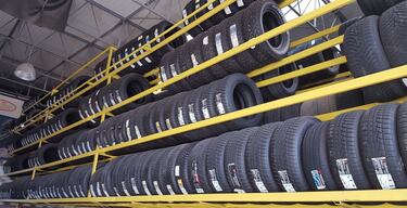 No es Bridgestone: la marca japonesa de neumáticos que supera a Michelín por sus sorprendentes llantas