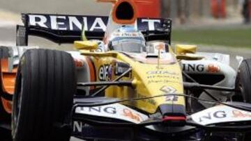 <b>SIN PUNTOS.</b> Alonso finalizó décimo en Bahrein y no pudo puntuar.