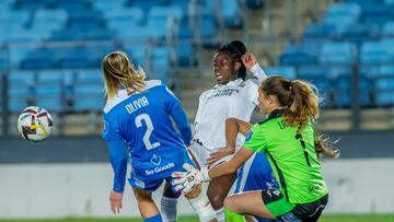 El Real Madrid se llev¨® la victoria ante el Alhama.