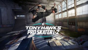 Tony Hawk volando en una rampa de un skatepark sobre las letras en blanco de Tony Hawk's Pro Skater 1 + 2, el nuevo videojuego de la leyenda del skate y Activision.