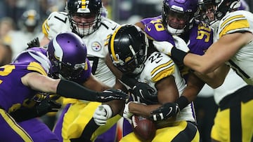 La derrota sufrida el jueves por la noche en Minnesota, complica las aspiraciones de los Steelers para calificar a los Playoffs; un calendario dif&iacute;cil.