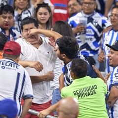 Vídeo: Se agarran a golpes en gradas del Estadio BBVA tras eliminación del Monterrey