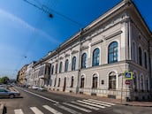 Este país usa los palacios de los ricos como viviendas para los más pobres por 140 euros la habitación