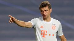 Soccer Football - Champions League - Quarter Final - FC Barcelona v Bayern Munich - Estadio da Luz, Lisbon, Portugal - August 14, 2020  Bayern Munich&#039;s Thomas Muller celebrates scoring their fourth goal, as play resumes behind closed doors following 