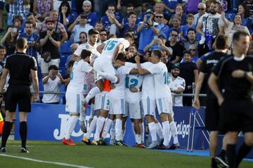 Real Madrid celebrate the winning goal