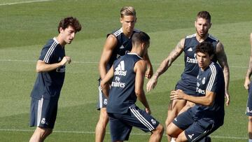 Real Madrid: Carvajal misses training, Odriozola set for debut