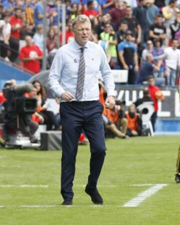 David Moyes llegó a la Real Sociedad a finales de 2014 para tratar de dar un impulso al equipo vasco. Fue destituido un año después tras lograr unos malos registros. Dirigió 42 partidos, en donde perdió más (15) que ganó (12).