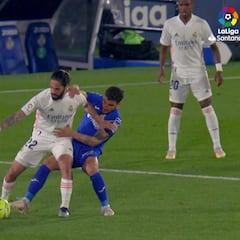 El caño de Isco que les va alegrar el día: hipnótico por su belleza