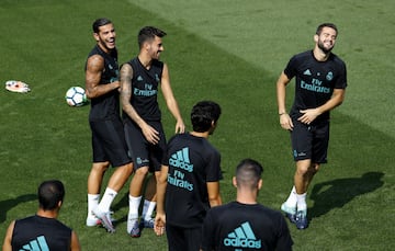 El Madrid prepara la visita del Levante