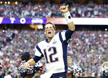 01/02/15. New England Patriots gana 28-24 a Seattle Seahawks. Tom Brady juega su sexta final y consigue su cuarto trofeo Vince Lombardi igualando a Joe Montana y Terry Bradshaw . Es nombrado MVP del partido por tercera vez.