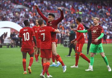 Luis Díaz salió campeón de la FA Cup con Liverpool que venció 6-5 al Chelsea en los lanzamientos desde el punto penal.