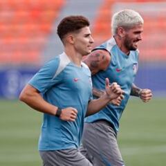 Julián Alvarez es uno más y Barrios entra derecho al once