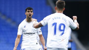 BARCELONA, SPAIN - MAY 24: Carlos Pomares celebrates scoring his side's first goal during the Liga Smartbank match betwen RCD Espanyol de Barcelona and CD Tenerife at RCDE Stadium on May 24, 2021 in Barcelona, Spain. (Photo by Eric Alonso/Getty Image