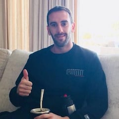 Godín, en las redes: "Entiendan que no puedo sonreír mucho"