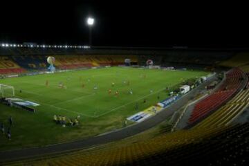 •	Santa Fe ganó la Copa Sudamericana de 2015.
•	En los últimos años Millonarios ganó su estrella 14 en este Estadio. Santa Fe la séptima, octava y novena. 
