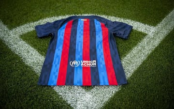 El Barcelona presenta su nueva equipación