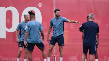 Rafa Mir, en un entrenamiento del Sevilla.