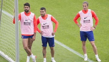 Filipe, ayer, junto a Diego Costa y a Correa.