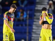 Rodrigo Dourado and Raphael Veiga of America during the 9th round match between America and FC Juarez as part of the Liga BBVA MX Varonil, Torneo Clausura 2026 at Ciudad de los Deportes Stadium, on March 04, 2026 in Mexico City, Mexico.
