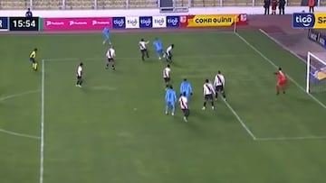Ronnie Fernández ya no sólo es goleador en Bolivia: esto que hace en el área es una auténtica locura