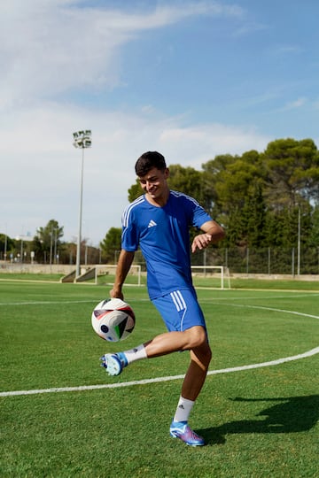 EURO 2024 new ball revealed by Adidas
PEDRI
