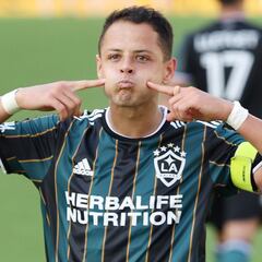 Javier Hernández no está descartado para Tokio 2020