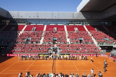 Récord en Madrid: 2.400 personas golpeando simultáneamente una pelota de tenis con su raqueta