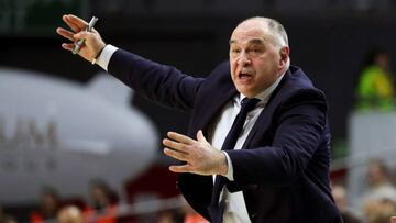 GRAF1933. MADRID, 05/03/2020.- El entrenador del Real Madrid, Pablo Laso, durante el partido ante el Asvel Villeurbanne, de Euroliga que se disputa este jueves en el Wizink Center. EFE/ JuanJo Martin