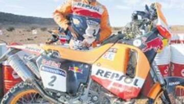 <b>UN PASO MÁS. </b>Marc Coma se mantiene fuerte en cabeza.