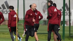 River volvió a entrenarse con la mira puesta en Huracán
