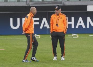 Zidane y Carlo Ancelotti.