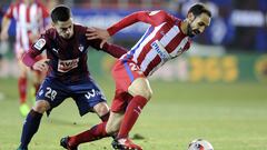 Juanfran frena la reacción del Eibar y el Atleti, a semifinales