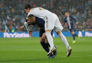 Sergio Ramos y Kylian Mbappé.