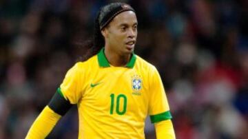 21 de marzo de 1980: Nace el volante brasileño Ronaldinho, actualmente en el Fluminense de Brasil.