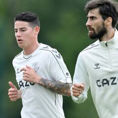 James vuelve a Everton y la opción de Turquía se diluye