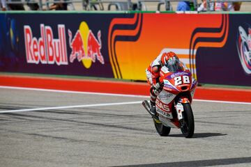 Izan Guevara ganador en Moto3.