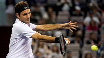 Federer controla y hace lo justo para vencer a Schwartzman