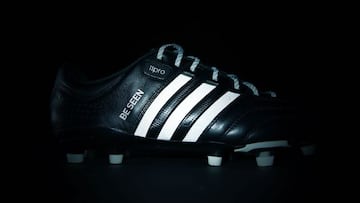 Casillas, Koke y Xavi estrenan las botas 'Adidas' reflectantes